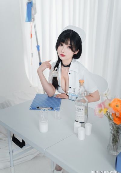 天坑鹰猎电影免费 在线观看
