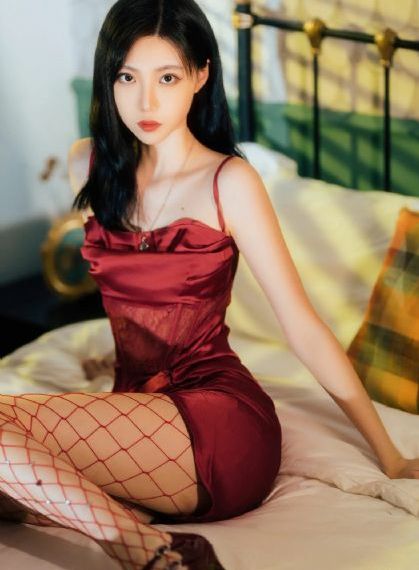 湖畔春光