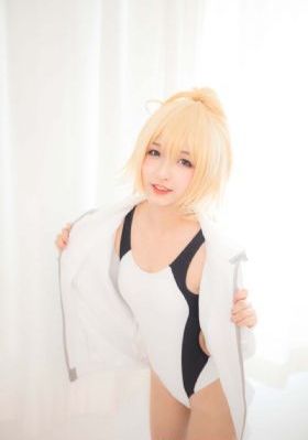 《女员工的滋味》